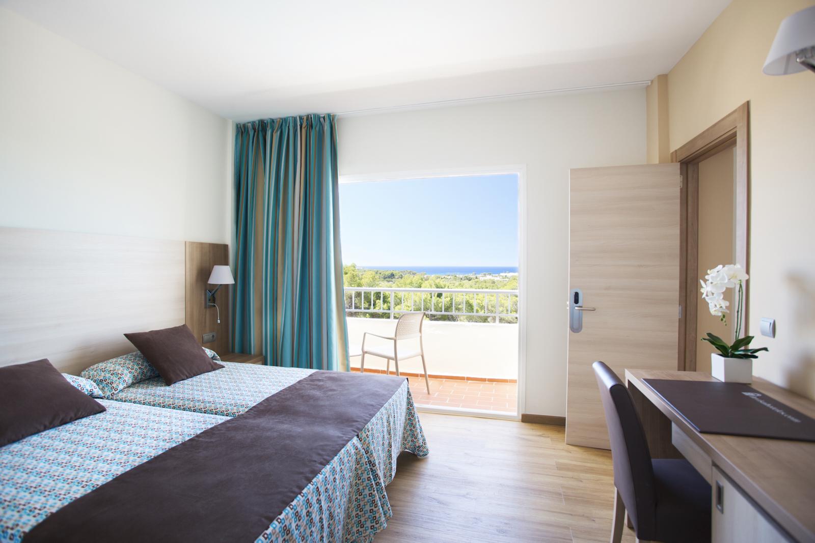 Invisa Ereso All Inclusive Es Cana Extérieur photo