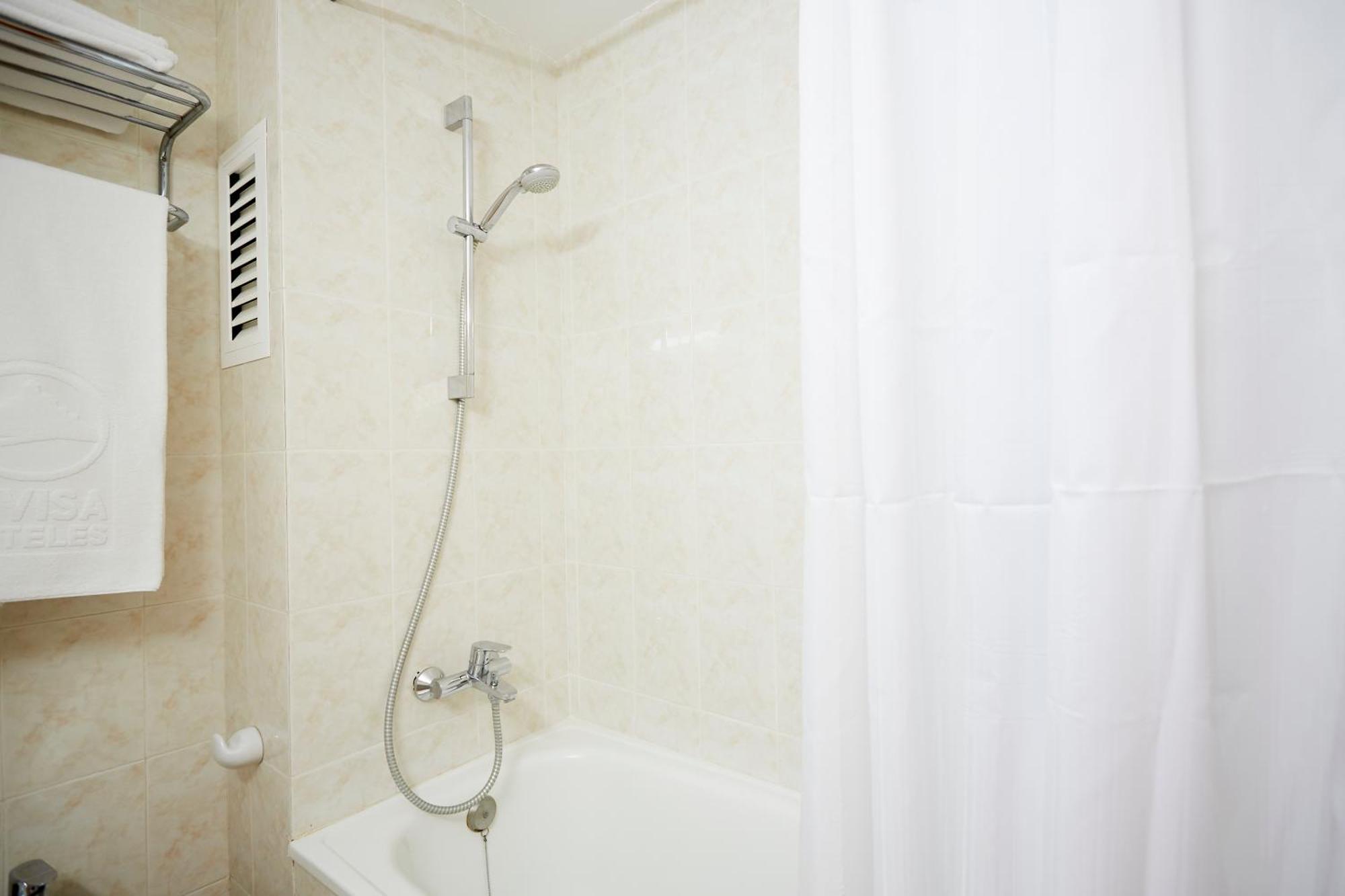 Invisa Ereso All Inclusive Es Cana Extérieur photo