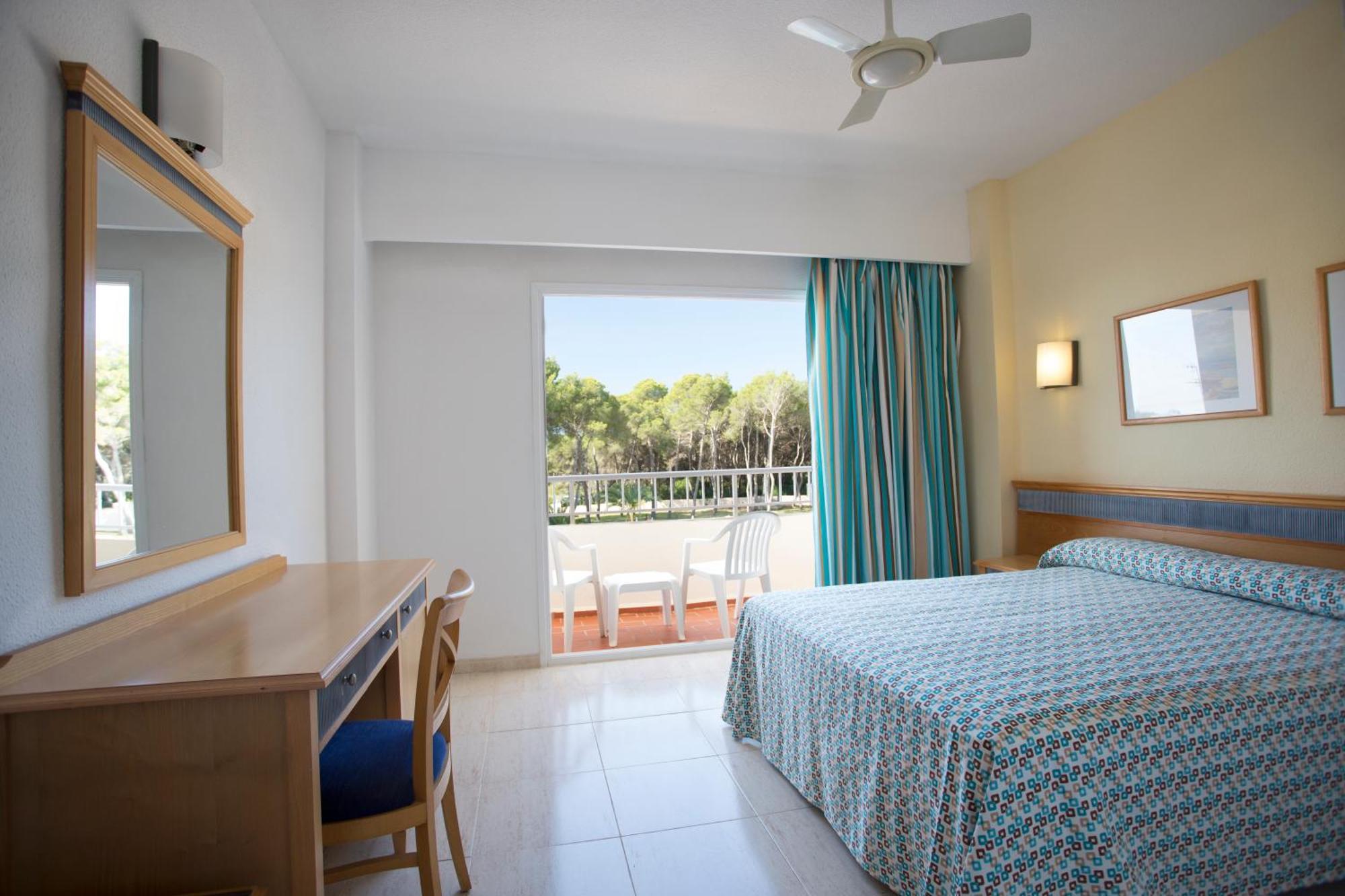 Invisa Ereso All Inclusive Es Cana Extérieur photo