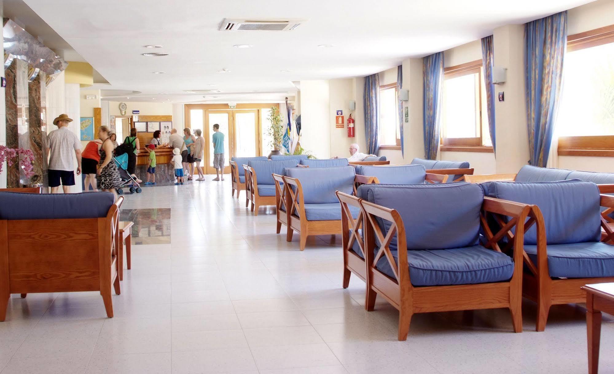 Invisa Ereso All Inclusive Es Cana Extérieur photo