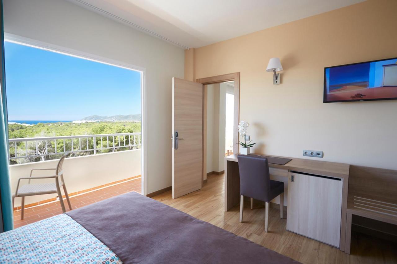 Invisa Ereso All Inclusive Es Cana Extérieur photo